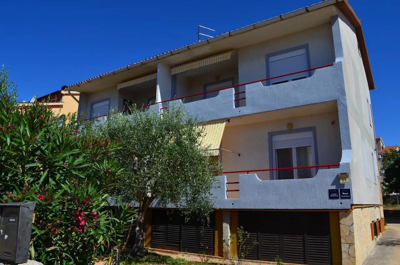 Sunny Hill Apartments
