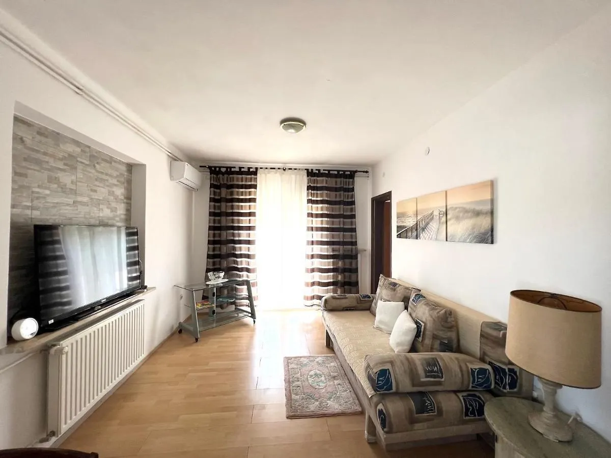 Sunny Hill Apartments