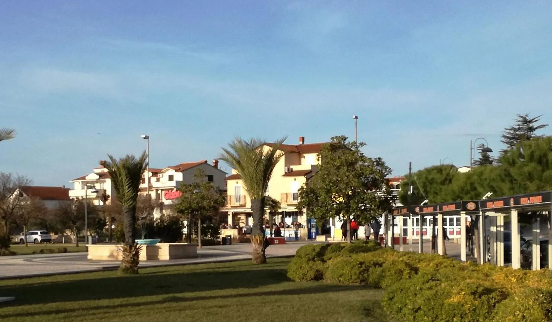 Sunny Hill Apartments